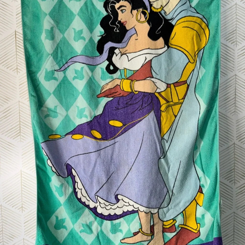 VTG Disney The Hunchback of Notre Dame Bath Beach Towel Cotton‎  58x28 1990s